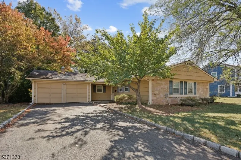 1 Landry Rd, Franklin Twp., NJ 08873