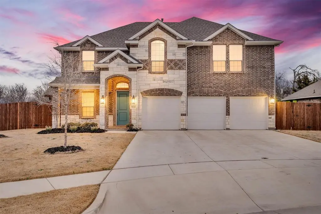 3440 Burning Tree Lane, Grand Prairie, TX 76065