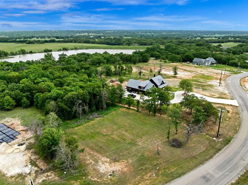 285 Zebrastone Way, Poolville, TX 76487