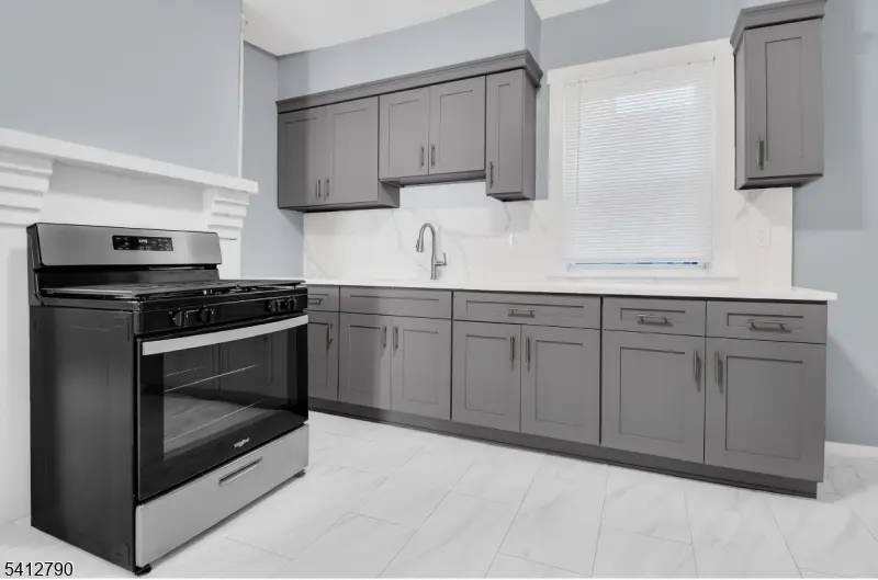 139 S 8Th St #1, Newark City, NJ 07107