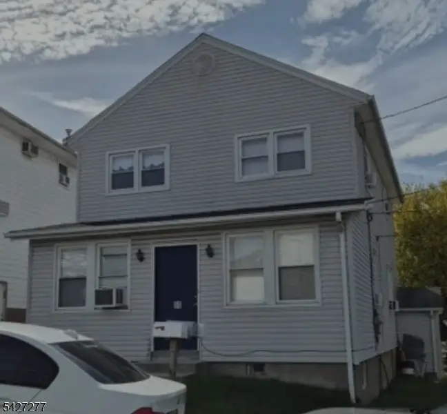 11 Woodrow Ave, Woodland Park, NJ 07424