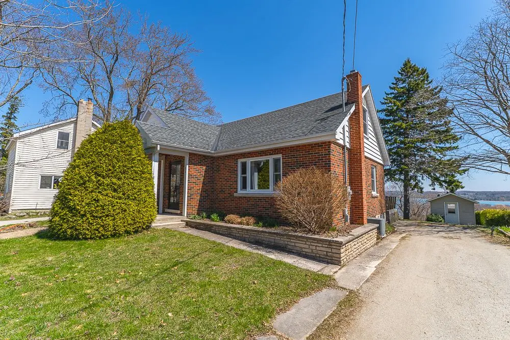 673 Gould ST, South Bruce Peninsula, ON N0H 2T0