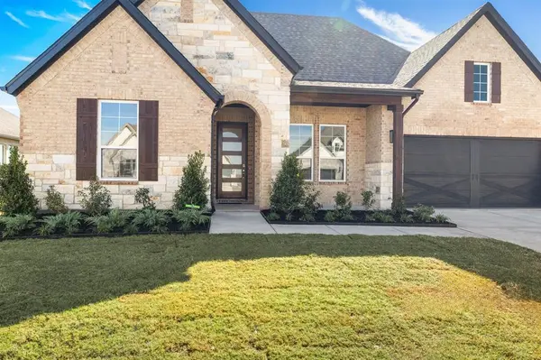188 Mountain Laurel Drive, Waxahachie, TX 75165