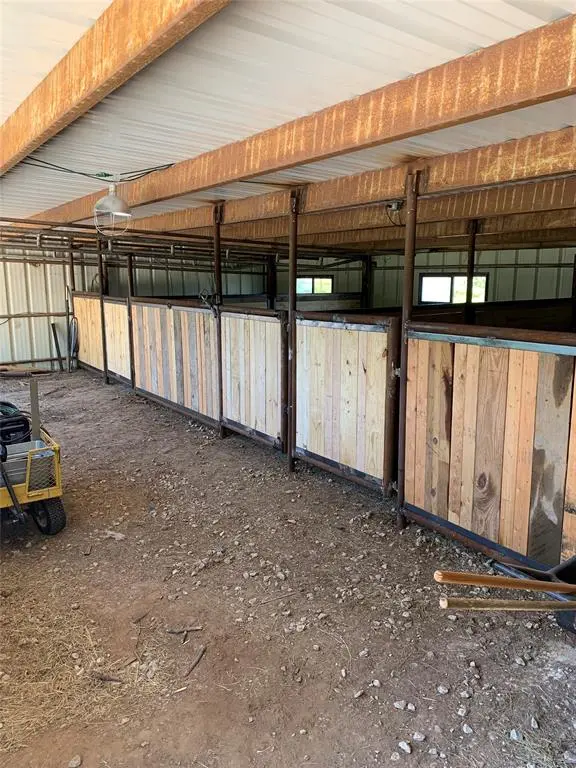 171 County Road 1160, Decatur, TX 76234