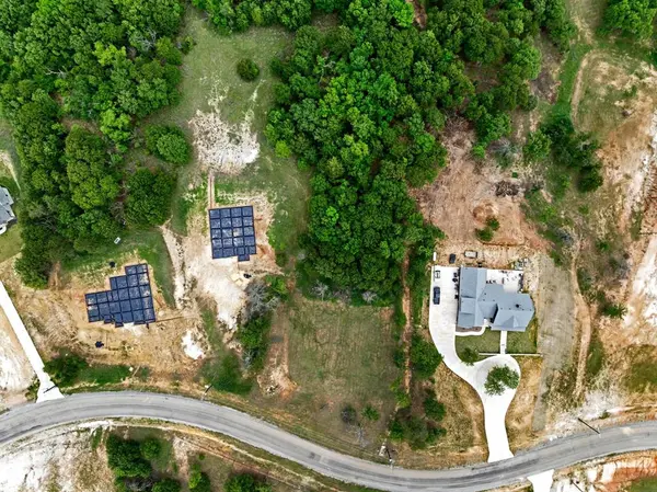 285 Zebrastone Way, Poolville, TX 76487