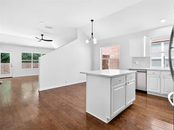 1817 Newton Drive, Flower Mound, TX 75028