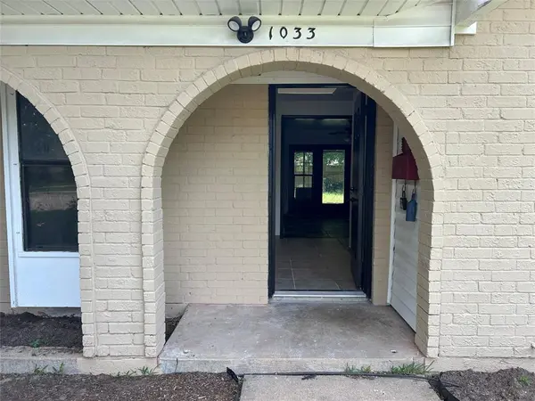 1033 Rockledge Drive, Garland, TX 75043