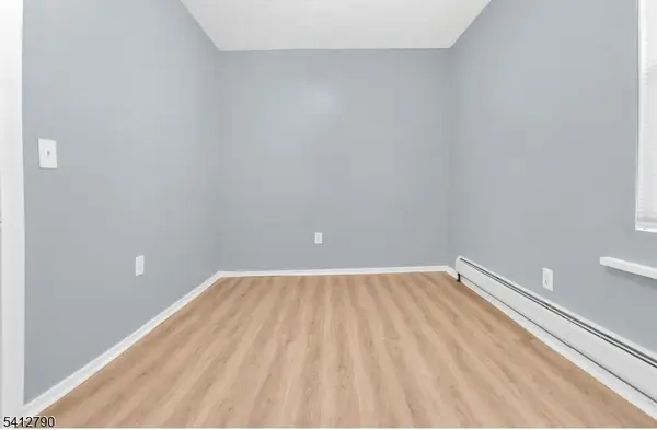 139 S 8Th St #1, Newark City, NJ 07107