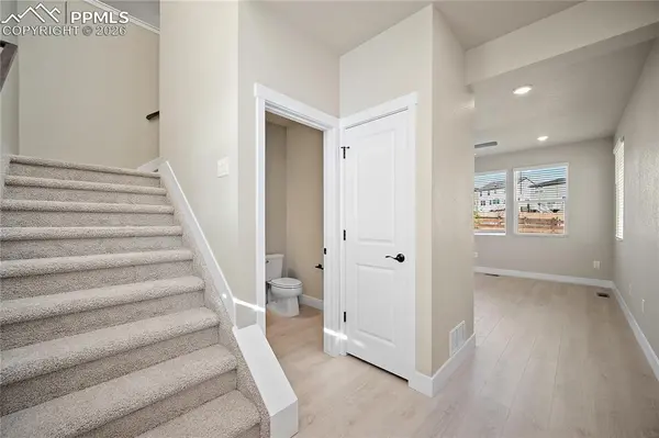 7866 Buffalo Horn DR, Colorado Springs, CO 80925