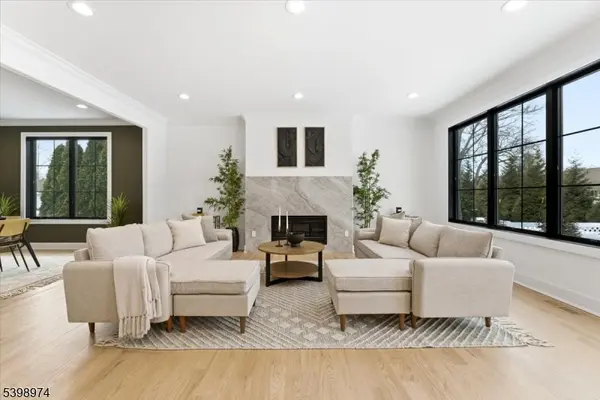 125 Tudor Oval, Westfield Town, NJ 07090