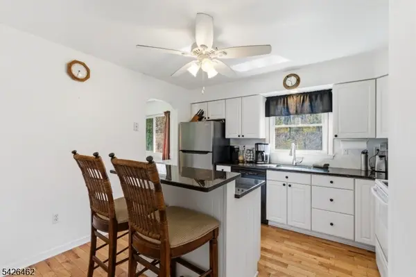 15 Valley Trl, Jefferson Twp., NJ 07438