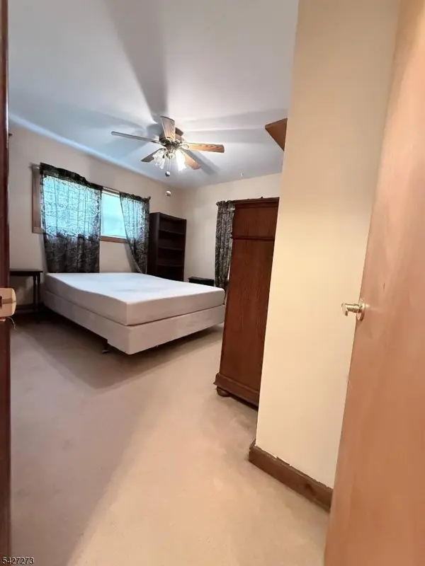 19 Pine Dr, Liberty Twp., NJ 07823