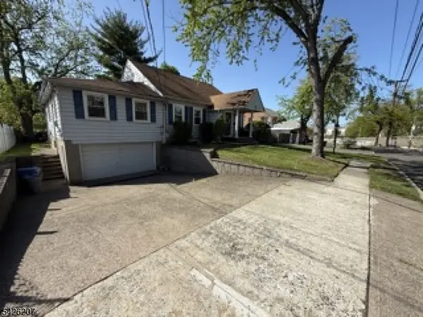 95 Westview Ave, Paramus Boro, NJ 07652