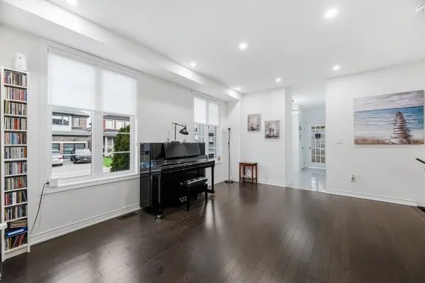 1342 Britton CRES, Milton, ON L9E 1L5