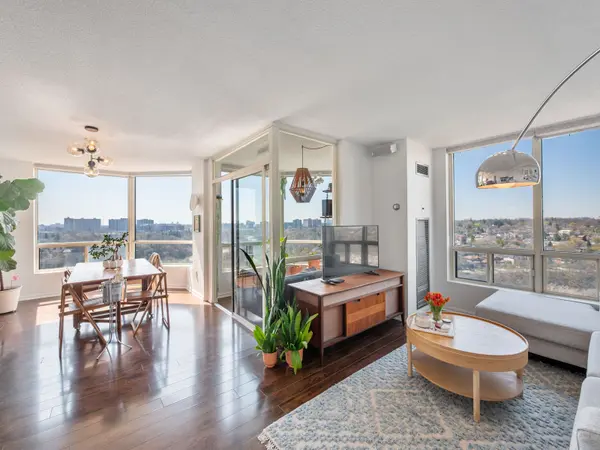 3 Hickory Tree RD #1603, Toronto W04, ON M9N 3W5