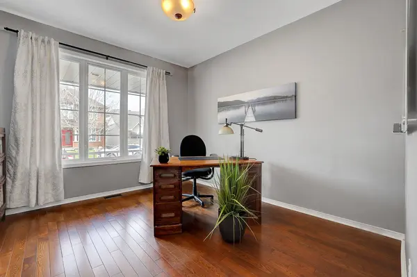 39 Crosspointe AVE, Barrhaven, ON K2G 6N4