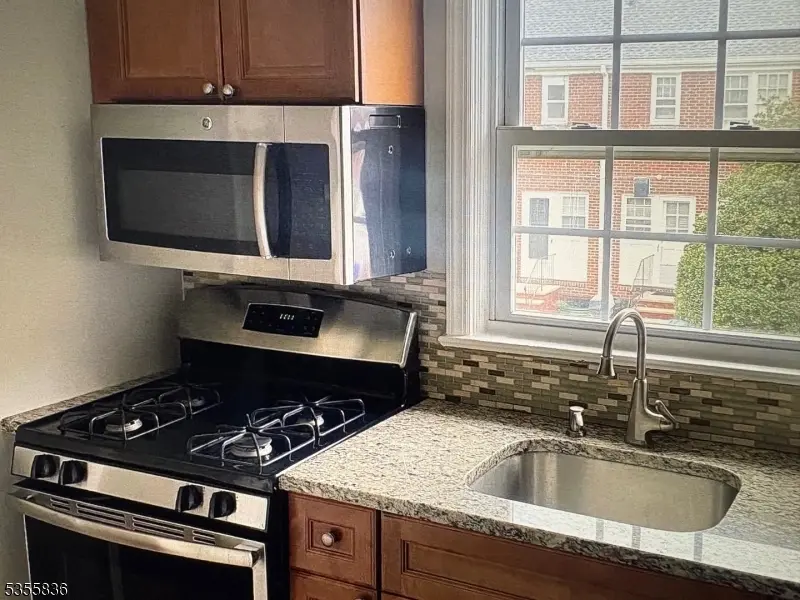 293B Elmwood Ave, Maplewood Twp., NJ 07040