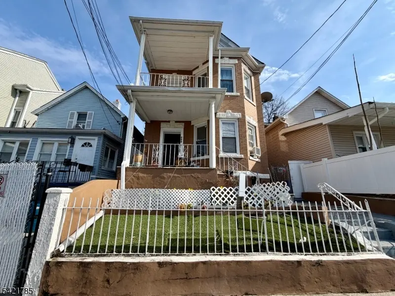 126 Gould Ave, Paterson City, NJ 07503