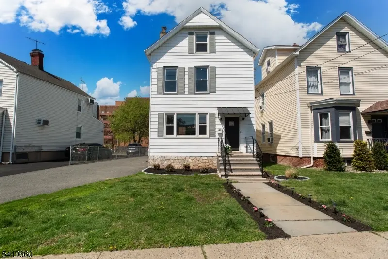 108 Thomas St, Bloomfield Twp., NJ 07003