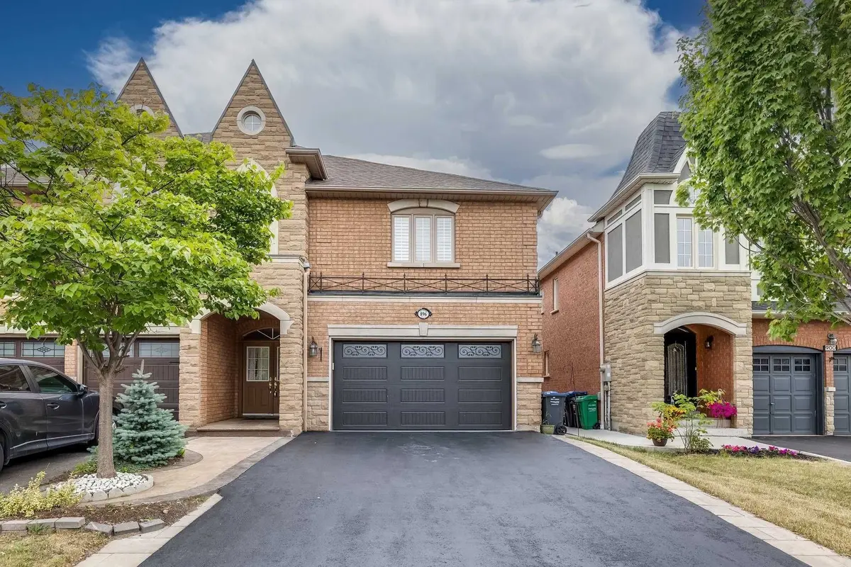 896 Mandolin PL, Mississauga, ON L5W 1S1