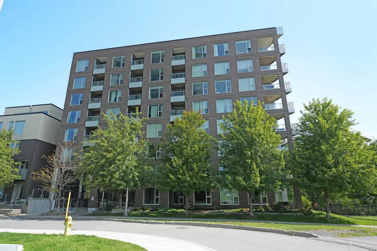 300C Lett ST #324, West Centre Town, ON K1R 0A8