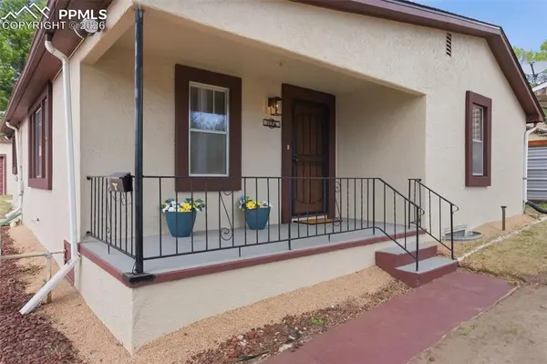 1126 McArthur AVE, Colorado Springs, CO 80909