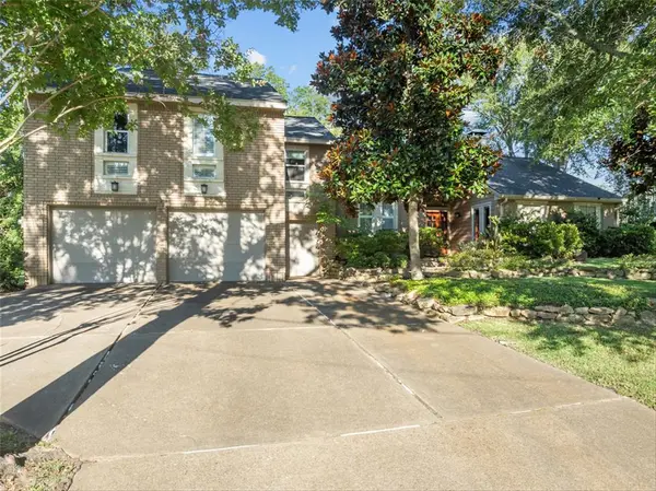 103 Williamsburg Lane,  Bullard,  TX 75757