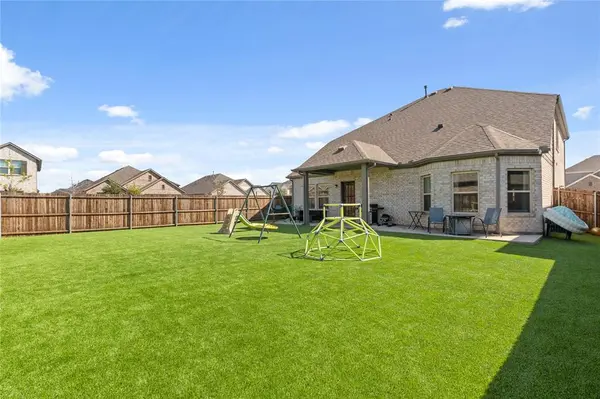 7600 Poplar Drive, Argyle, TX 76226