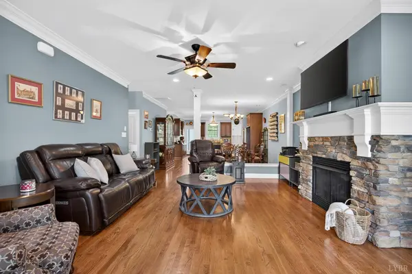 1413 Helmsdale DR, Forest, VA 24551