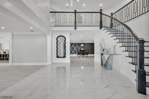 315 Freemans Ln, Franklin Lakes Boro, NJ 07417