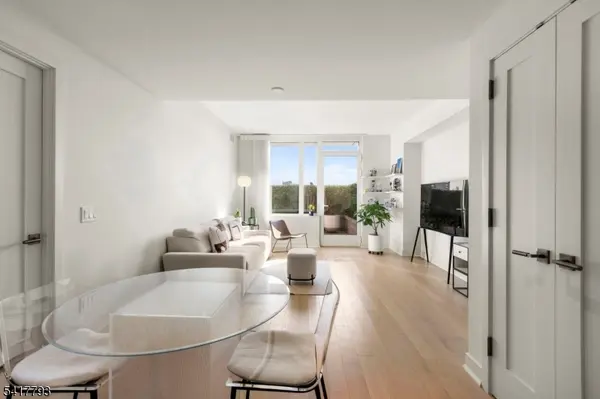 1000 Maxwell Ln #8A, Hoboken City, NJ 07030