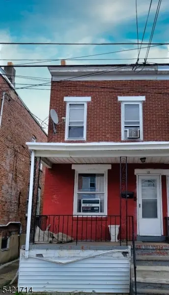18 Dexter St, Trenton City, NJ 08638