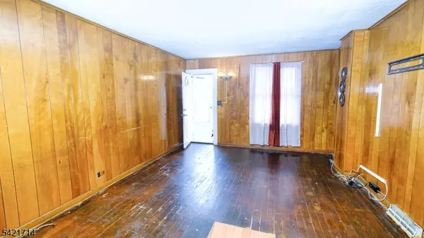 18 Dexter St, Trenton City, NJ 08638