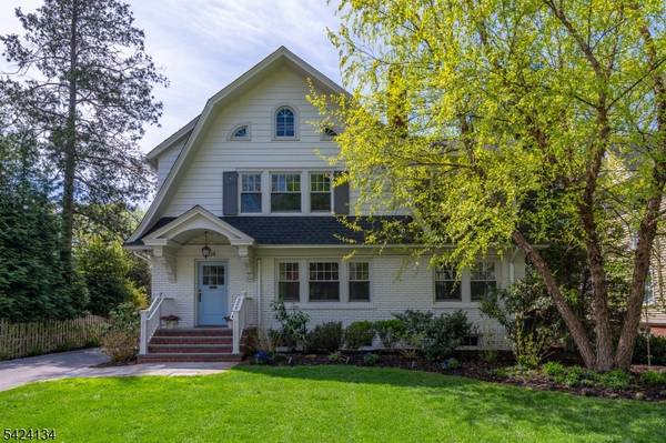 34 Oakwood Ave, Montclair Twp., NJ 07043