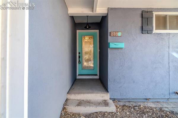 816 S Circle DR, Colorado Springs, CO 80910
