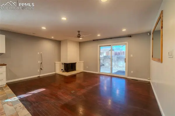 816 S Circle DR, Colorado Springs, CO 80910