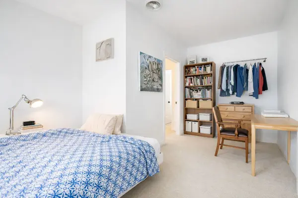 1206 Ossington AVE, Toronto C02, ON M6G 3W1