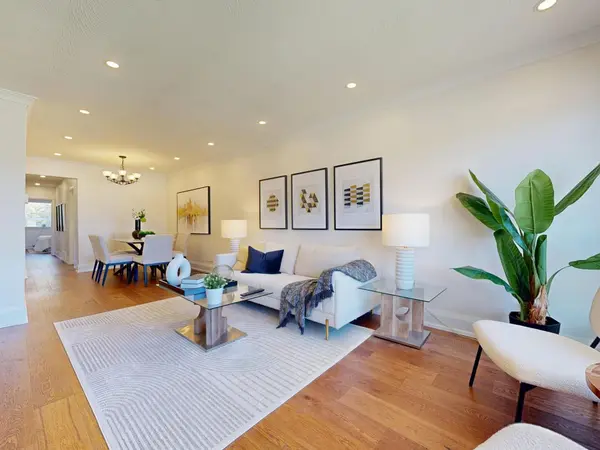 126 Fenside DR, Toronto C13, ON M3A 2V8