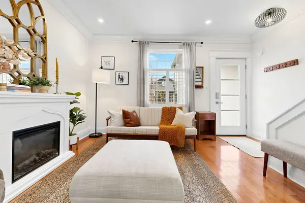 823 Sammon AVE, Toronto E03, ON M4C 2E7