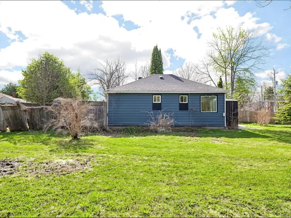 1975 Metro RD N, Georgina, ON L0E 1L0