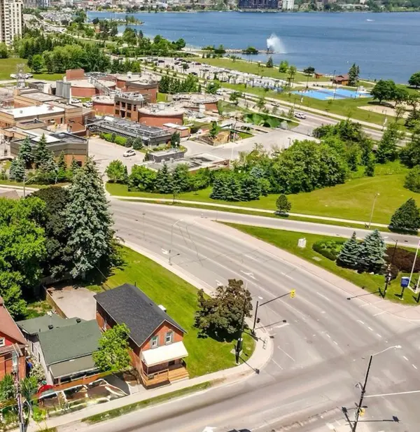 30 Tiffin ST, Barrie, ON L4N 2M7