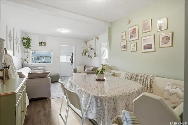 1334 I AVENUE N, Saskatoon, SK S7L 2J3