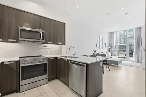 65 Watergarden DR #A5, Mississauga, ON L5R 0G9