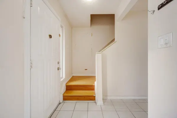 250 John Garland BLVD #106, Toronto W10, ON M9V 1N8