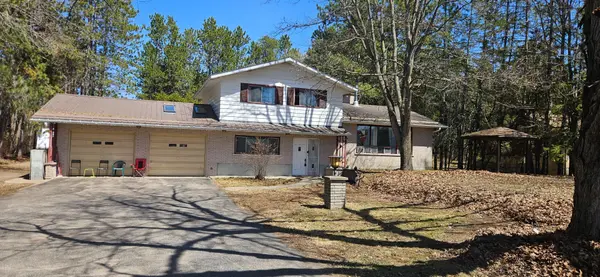 33698 Highway 17 HWY W, Deep River, ON K0J 1P0