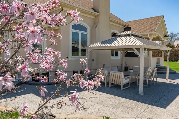 365 Robinson RD, Brant, ON N3T 0L7