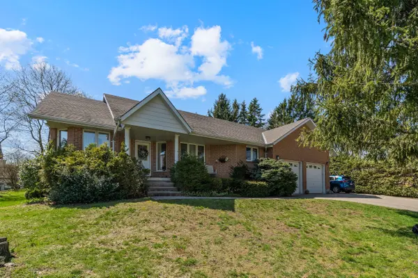 6 Durand CT, Bluewater, ON N0M 2T0