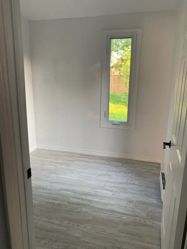 1119 Melsandra AVE, London East, ON N5Y 4N7