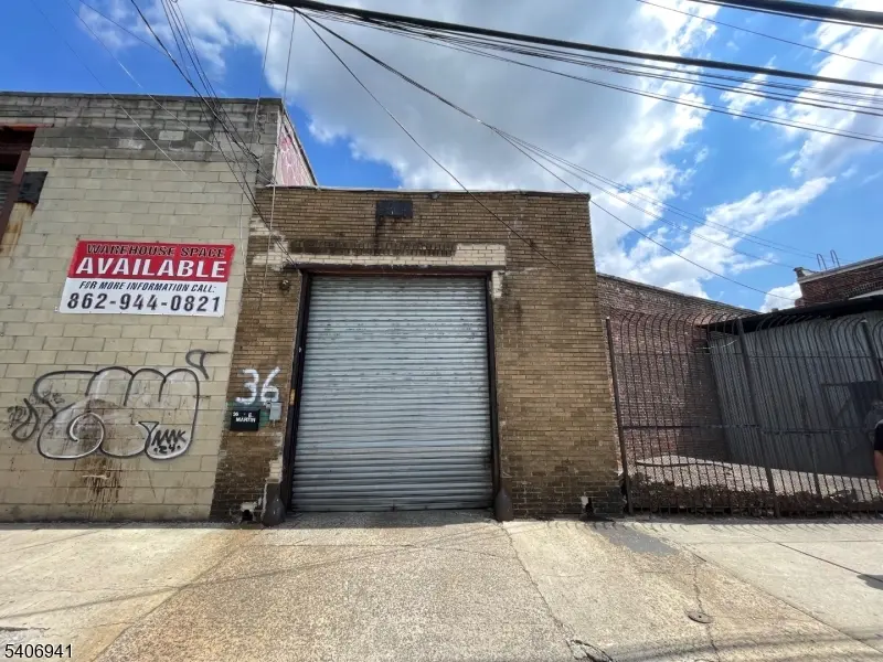 34 Foster St, Newark City, NJ 07114