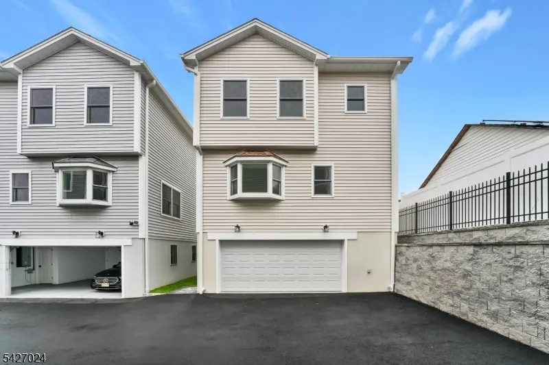 182 East 25th Street #A, Paterson City, NJ 07514